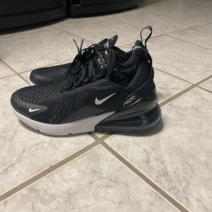Nike Air 270